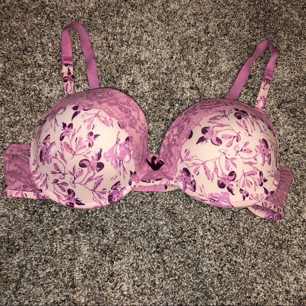 Floral lace push-up bra